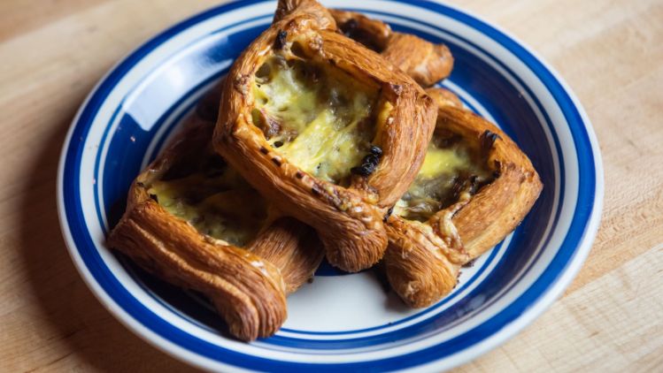 cypress-grove-recipes-french-onion-croissant-with-humboldt-fog