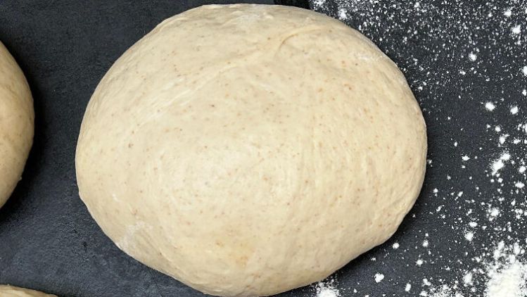 cypress-grove-recipes-droop-free-dough-for-humboldt-fog-grilled-pizza